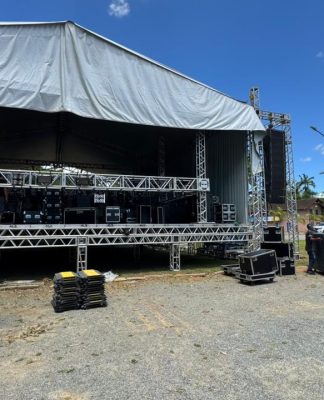 Montagem para os shows nacionais do Natal+ Encantado de Timbó entra na reta final